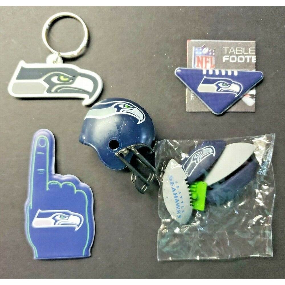 Seattle Sea Hawks Football Vending Charms Lot of 5 Puzzle Helmet Key Chain 292